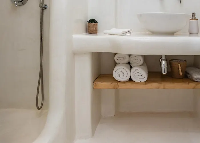 Zas Daire Naxos City